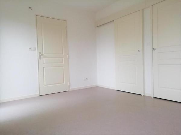 Appartement à louer 2 pièces 48.06m²