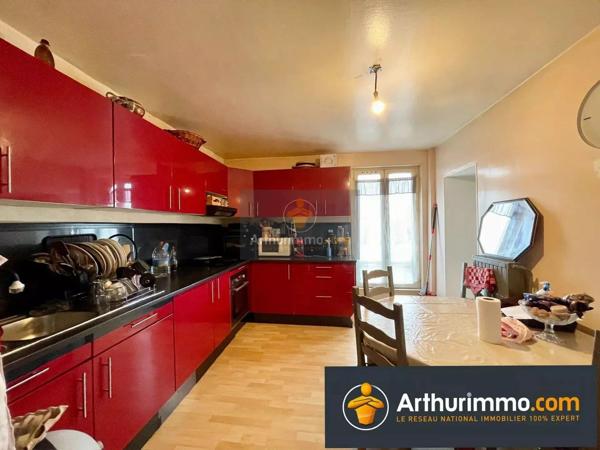 Vente                                                      Immeuble
                        
                     9 pièces                      315 m2                     à Coulommiers