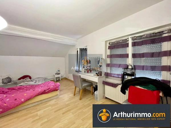 Vente                                                      Immeuble
                        
                     9 pièces                      315 m2                     à Coulommiers