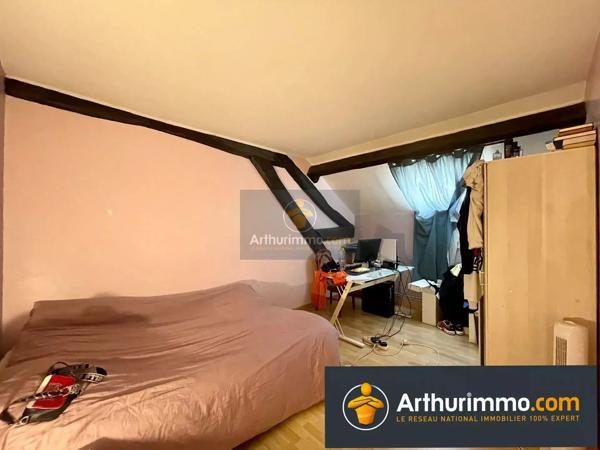 Vente                                                      Immeuble
                        
                     9 pièces                      315 m2                     à Coulommiers