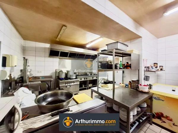 Vente                                                      Immeuble
                        
                     9 pièces                      315 m2                     à Coulommiers