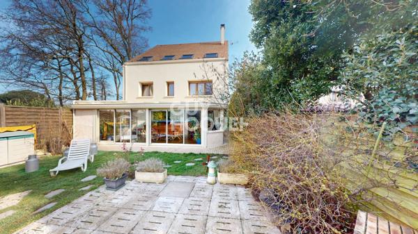Maison à vendre à Herblay sur Seine - 9 pièces, 6 chambres