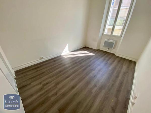 Appartement à louer 2 pièces 42m² Toulon (83000)