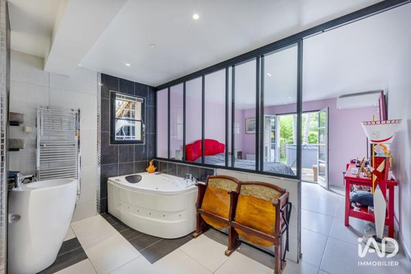 Maison à vendre 7 pièces 220 m² Chevreuse