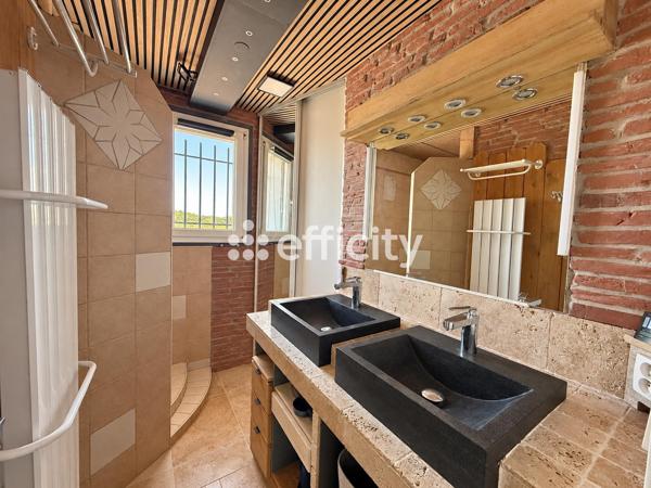 Maison
         6 pièces
        - 153 m² Exclusivité 450 000 € *