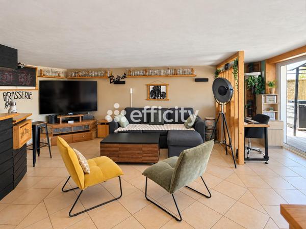 Maison
         6 pièces
        - 153 m² Exclusivité 450 000 € *