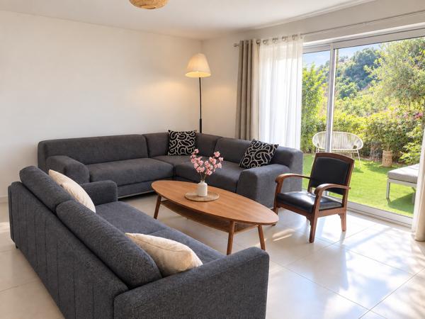 Maison
         5 pièces
        - 128 m² 459 000 € *
