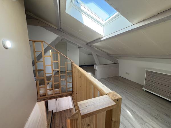 Maison avec studio et piscine