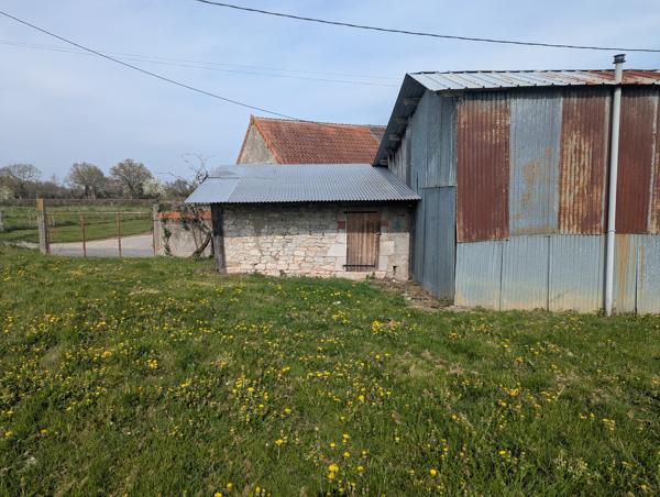 Maison d’habitation au cœur d’un petit hameau !