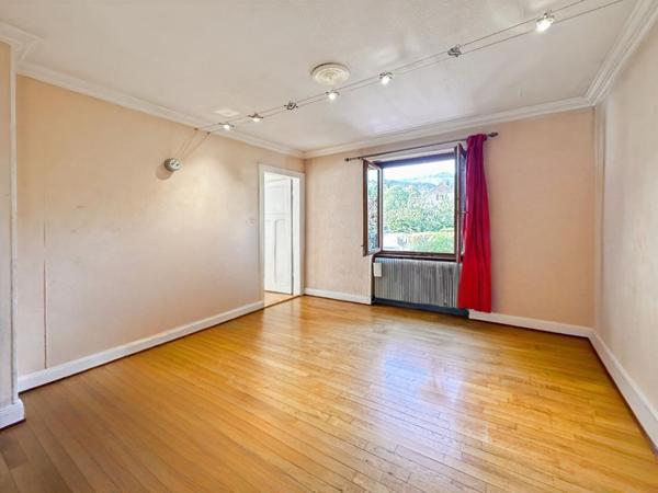 Moosch, 68690, maison 4 chambres, terrain plat 15 ares, proche école et commodités