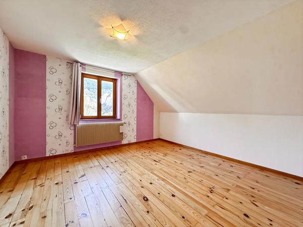 Moosch, 68690, maison 4 chambres, terrain plat 15 ares, proche école et commodités