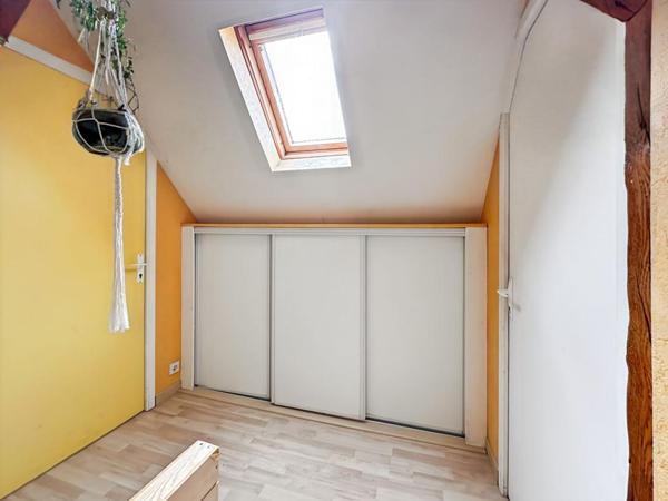 Moosch, 68690, maison 4 chambres, terrain plat 15 ares, proche école et commodités