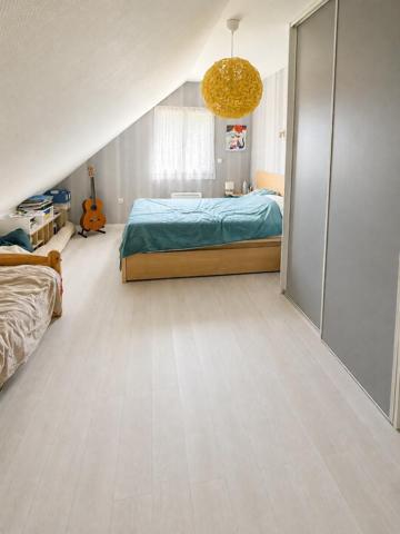 Maison à CHANGE, 72560 - 6 pièces 173m²