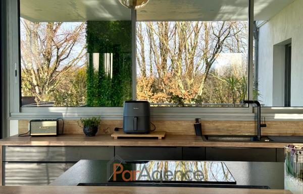 SAUJON VILLA 9 PIECES PARC 5213 M2 PISCINE