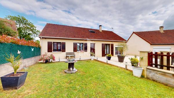 Maison Saint Germain Du Puy 131 m2