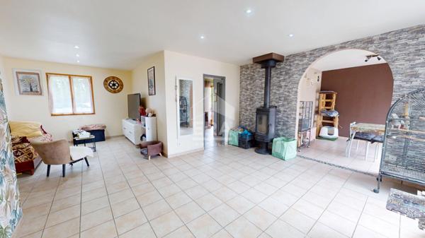 Maison Saint Germain Du Puy 131 m2