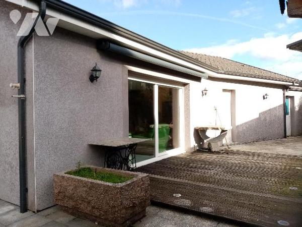 pavillon traditionnel de plain pied avec terrain attenant de 420 m²