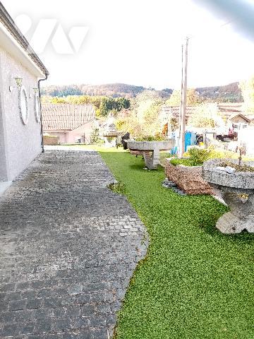 pavillon traditionnel de plain pied avec terrain attenant de 420 m²