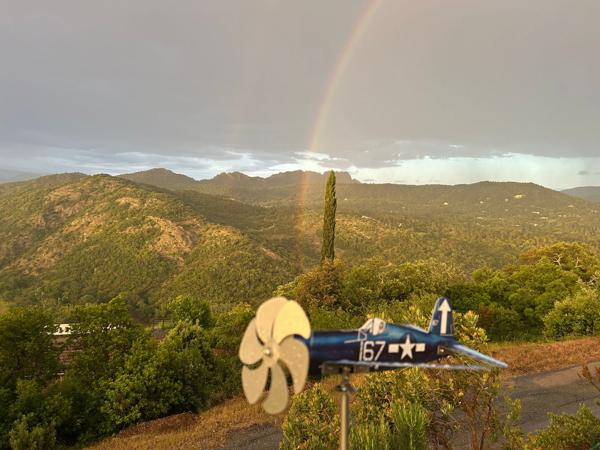 Chalet renové dans domaine privé