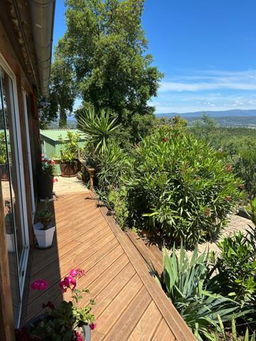 Chalet renové dans domaine privé