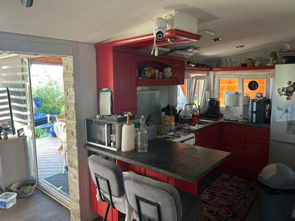 Chalet renové dans domaine privé