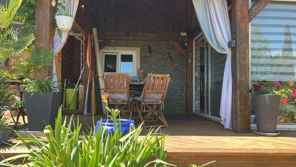 Chalet renové dans domaine privé