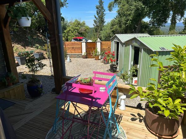 Chalet renové dans domaine privé