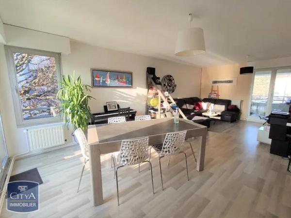Appartement à louer 4 pièces 100m² Besançon (25000)