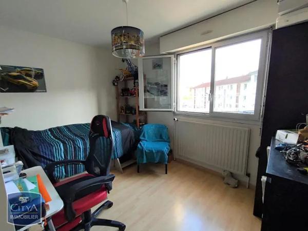 Appartement à louer 4 pièces 100m² Besançon (25000)