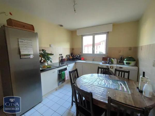 Appartement à louer 4 pièces 100m² Besançon (25000)