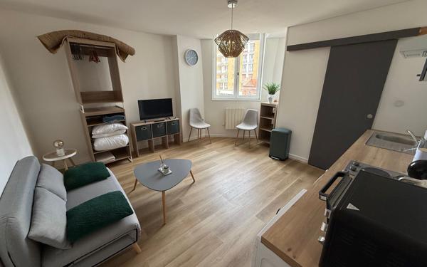 Appartement à louer    1 pièce •  Armentières