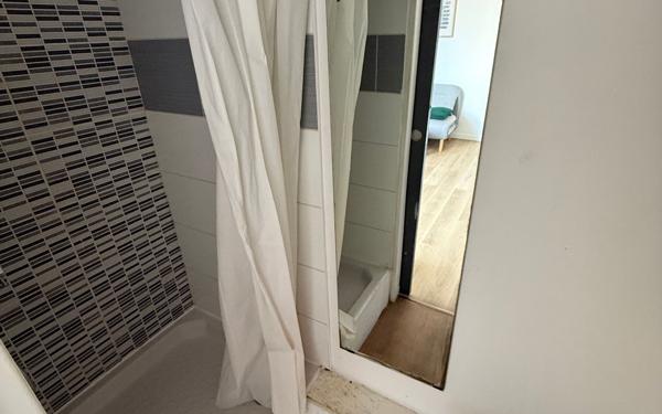 Appartement à louer    1 pièce •  Armentières