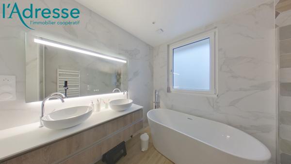 Exceptionnel longère : Maison + STUDIO+ 2 DEPENDANCES