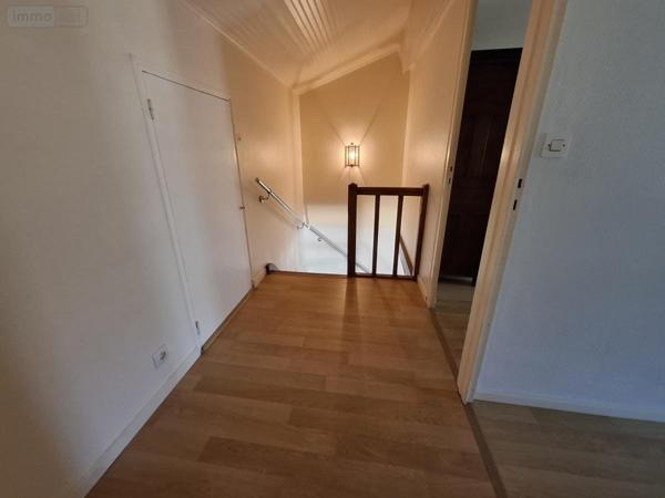 Immeuble à vendre à Saintes en Charente-Maritime (17100), ref : 17111-666