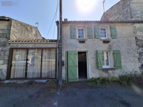 Immeuble à vendre à Saintes en Charente-Maritime (17100), ref : 17111-666