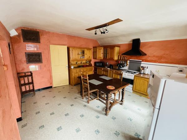 Maison 12 pièces - 197 m²