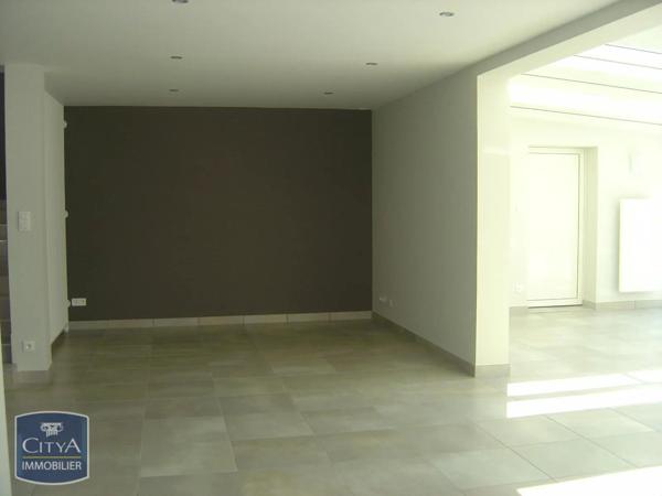 Maison à louer 4 pièces 153.93m²