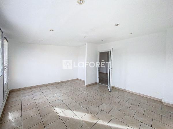 Location bureau Les Angles - 80 m² - 850 €/mois