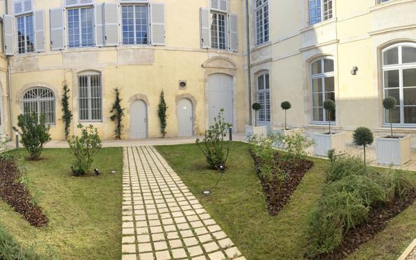 Appartement à louer    2 pièces • 69,48 m2 La Rochelle