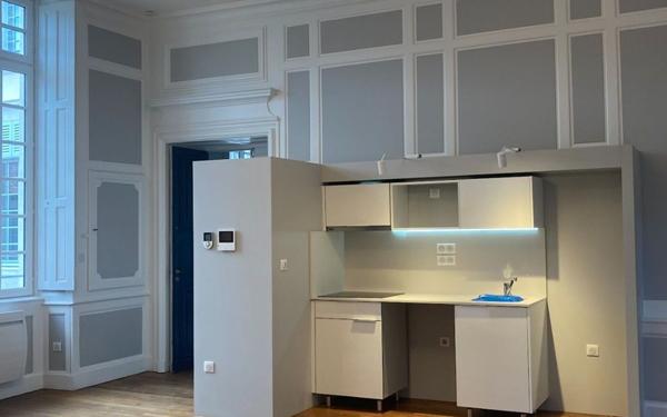 Appartement à louer    2 pièces • 69,48 m2 La Rochelle