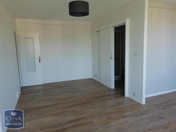 Appartement à louer 2 pièces 42.8m²