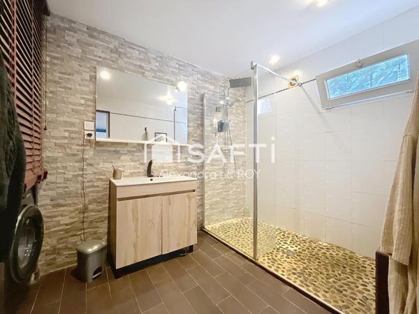 Appartement type F2 avec : Espace de stationnement, Terrasse, Jardin et Atelier !!!!