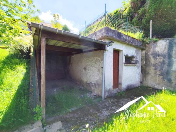 Un véritable havre de paix avec de beaux volumes et un extérieur plein de potentiel