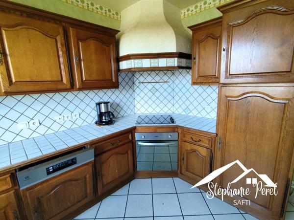 Un véritable havre de paix avec de beaux volumes et un extérieur plein de potentiel