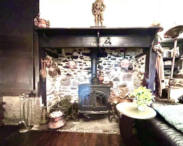 Charmante petite maison principale et sa grangette restaurée BEAULIEU SUR DORDOGNE