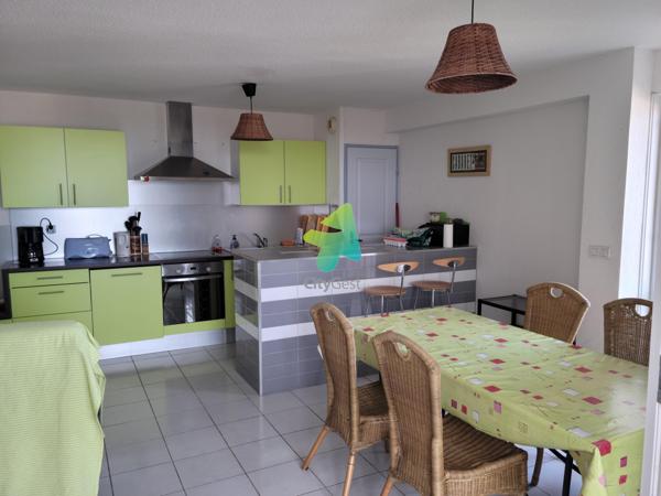 Superbe T3 Vue Mer Panoramique avec Grande Terrasse et Jardin
