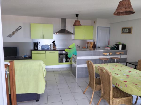Superbe T3 Vue Mer Panoramique avec Grande Terrasse et Jardin