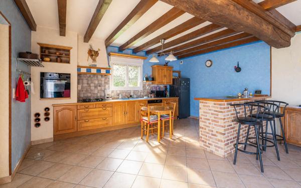 Maison à SAINT-MARS-LA-BRIERE, 72470 - 4 pièces 130m²