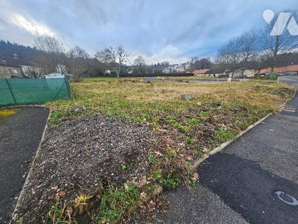 15637-2
A XERTIGNY (88220) Impasse du Pré Leveau
Un terrain à bâtir 
 AB n° 712 pour 854 m2