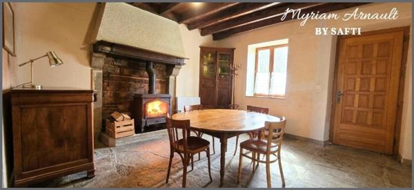 Propriété avec Maisons Dépendances Terrain Puits
